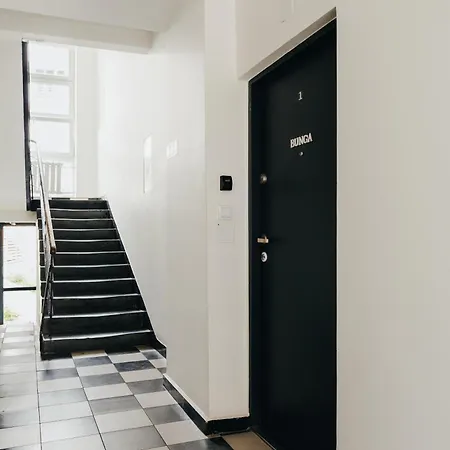 Lägenhet Bunga Apartament Warszawa